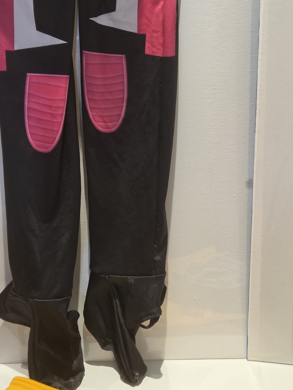 Girls K-Pop Demon Hunters Mira Costume Size L (12-14) Spirit Halloween Set - Picture 3 of 11